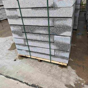 合肥芙蓉白路牙石，马路牙子