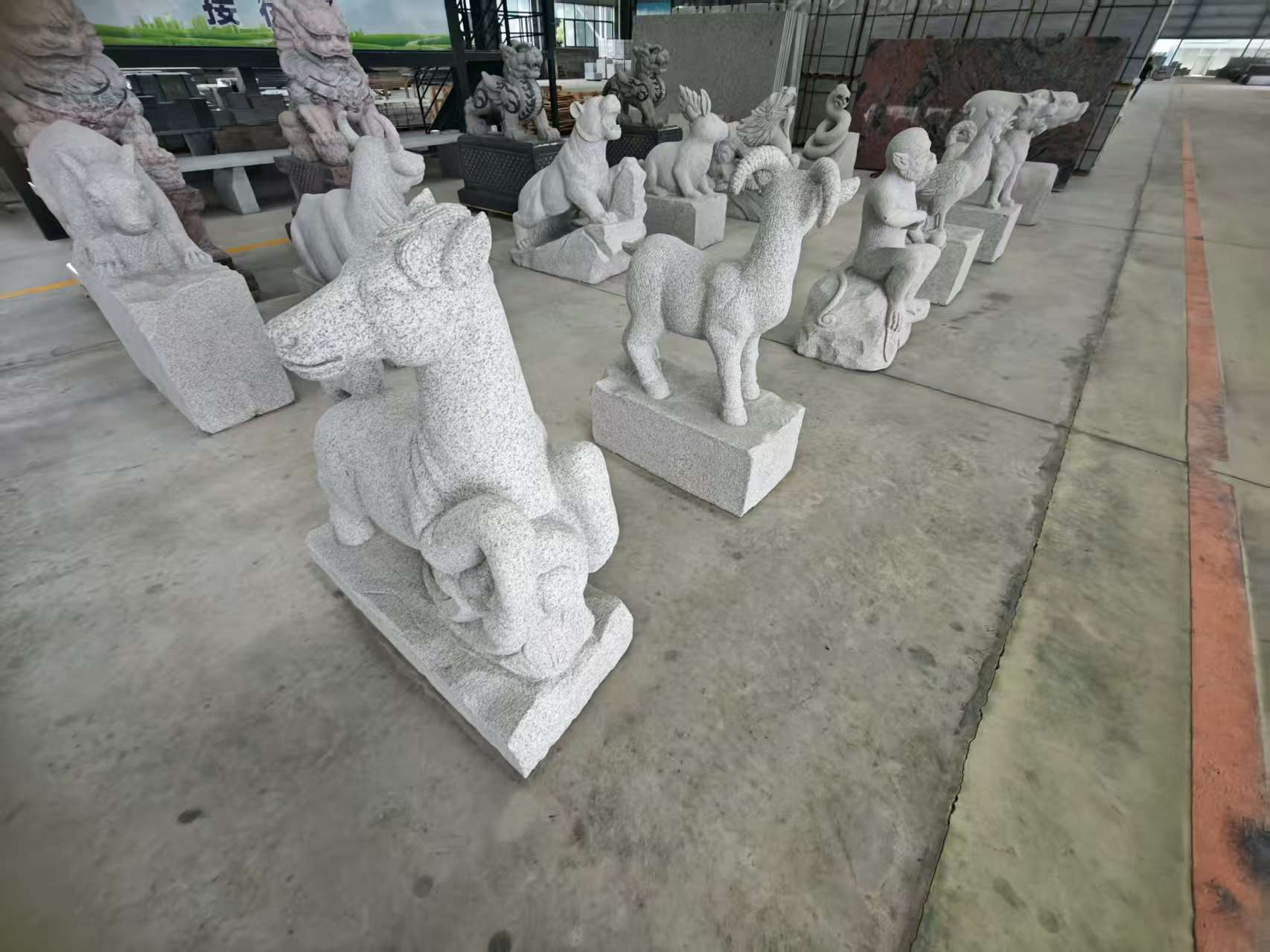 合肥芝麻白雕刻 十二生肖 异形雕刻