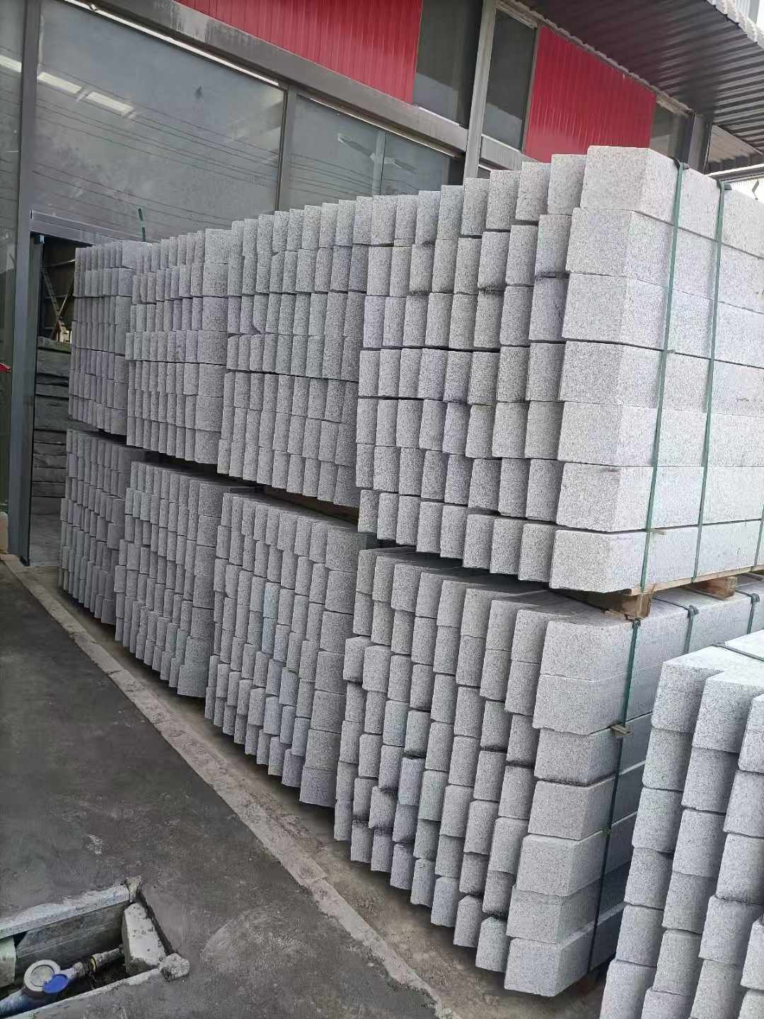 合肥芝麻白树围石 树池