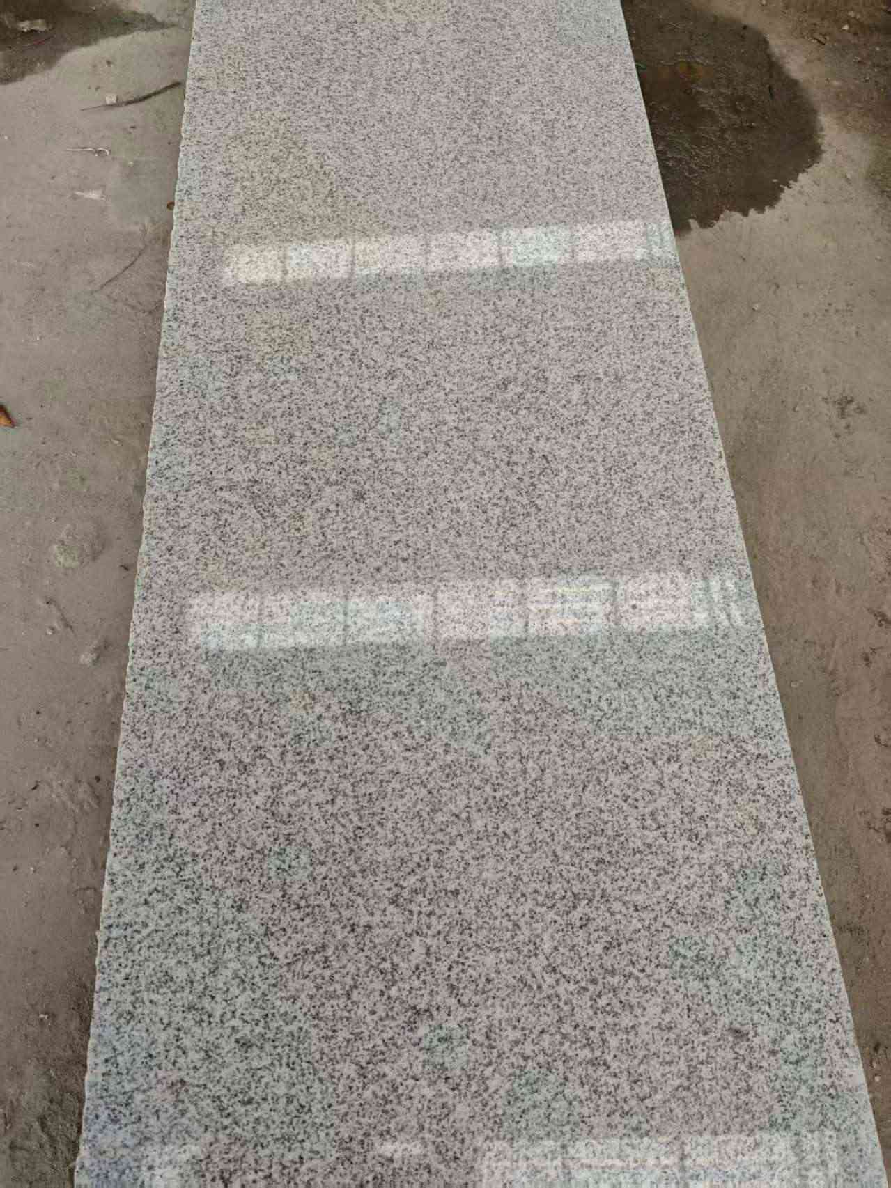 合肥芝麻白光面毛板